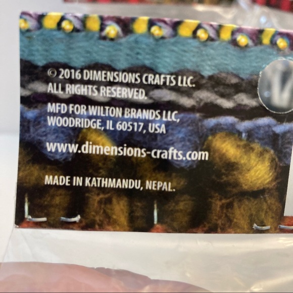 Dimensions Wool Pencil Roving Variegated Black Grey Felt Needle Felting Crafts - Picture 12 of 13